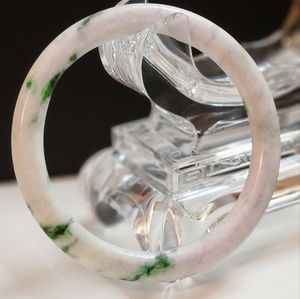 Burmese jadeite, authentic, and beautiful pencil bangle 56 mm.